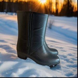 Womens wood-bridge Outdoor Black Mid Calf rubber Waterproof  boot sz7 Pre Owned